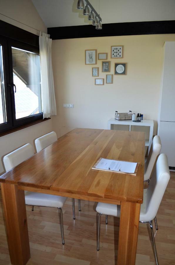 Beim Hooch "Schindelloft" Apartment Brucktal Екстериор снимка