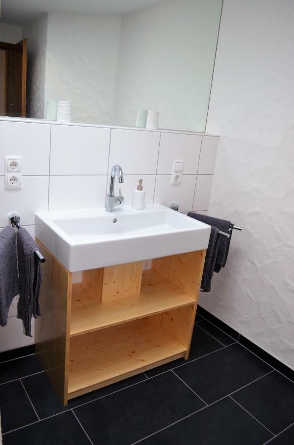 Beim Hooch "Schindelloft" Apartment Brucktal Екстериор снимка